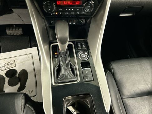 Used 2022 Mitsubishi Eclipse Cross SEL image 18