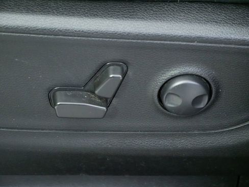 Used 2022 RAM 1500 Big Horn image 17