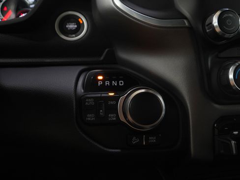 Used 2019 RAM 1500 Big Horn AWD/4WD image 22