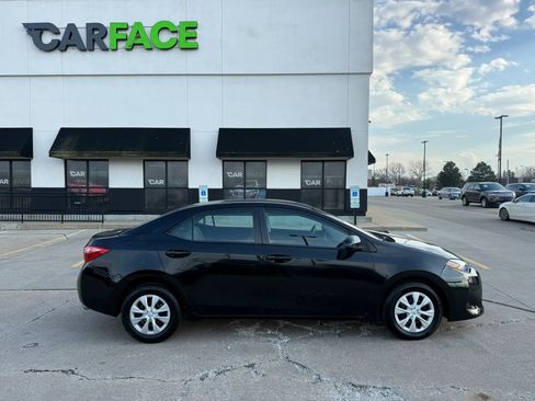 Used 2017 Toyota Corolla L image 16