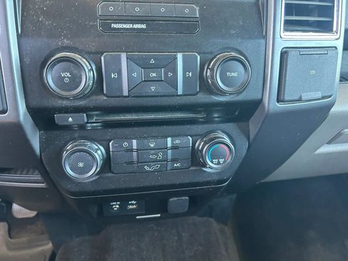 Used 2015 Ford F150 XLT AWD/4WD image 21