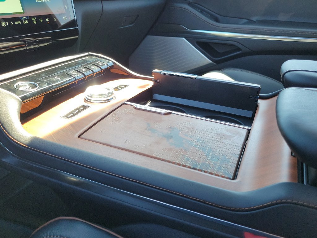 New 2026 Lincoln Navigator L Black Label AWD/4WD image 28