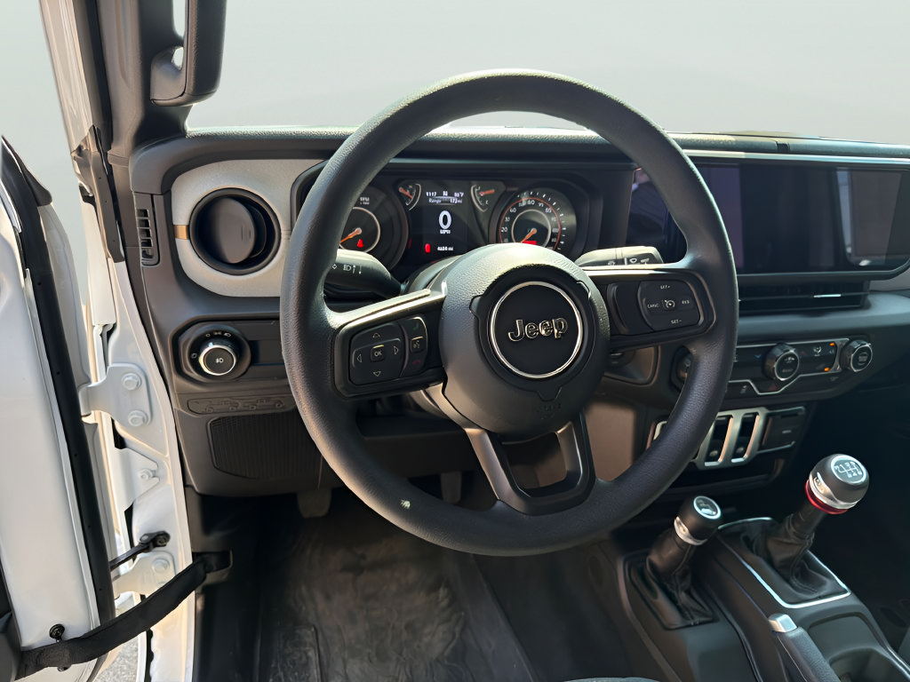 Used 2025 Jeep Wrangler Sport AWD/4WD image 21