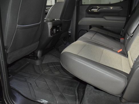 Used 2024 Chevrolet Silverado 1500 ZR2 image 42