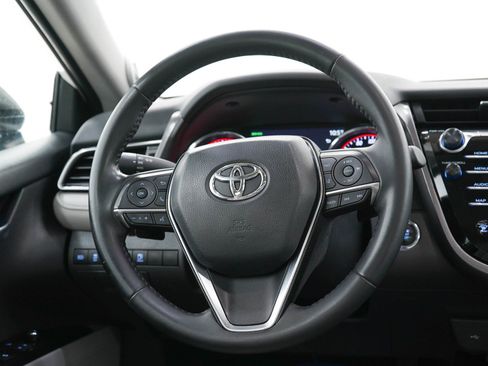 Used 2020 Toyota Camry XSE w/ Blackout Package FWD image 15