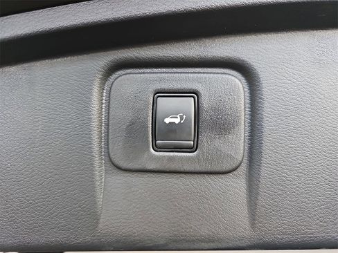 Used 2023 Nissan Murano SL image 13