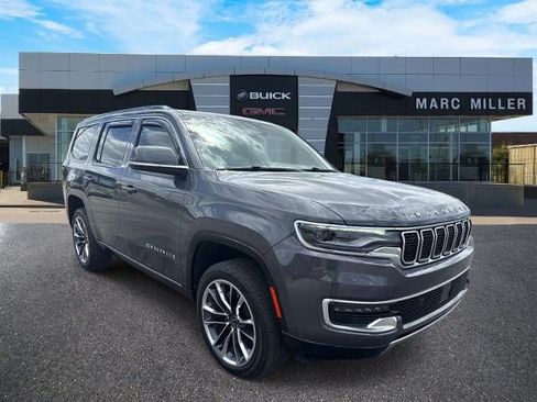 Used 2022 Jeep Wagoneer Series III w/ Premium Group I AWD/4WD image 1