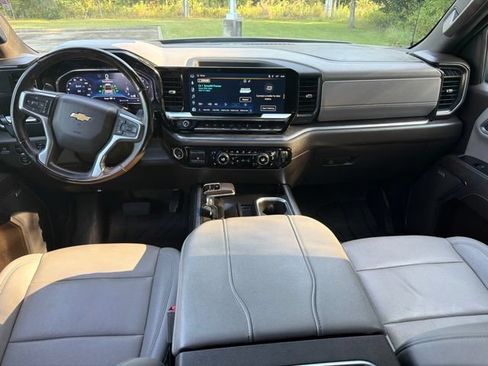 Used 2024 Chevrolet Silverado 1500 LTZ w/ LTZ Convenience Package II AWD/4WD image 22