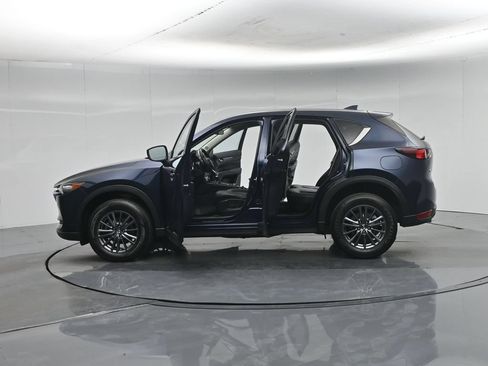 Used 2020 MAZDA CX-5 Touring FWD image 4