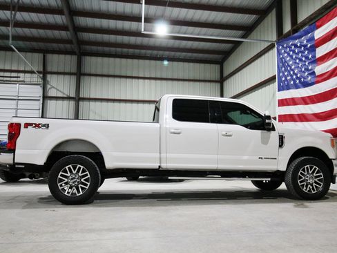 Used 2017 Ford F350 Lariat w/ Lariat Ultimate Package image 13