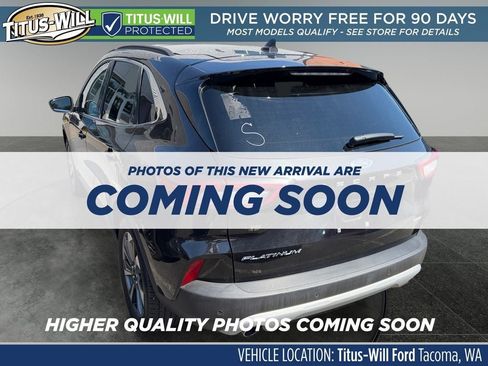 Used 2025 Ford Escape Platinum AWD/4WD image 3