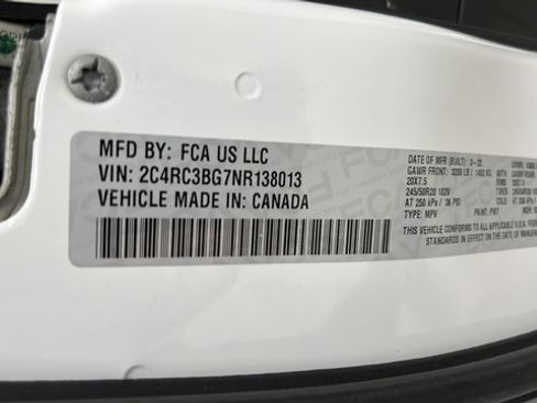 Used 2022 Chrysler Pacifica Touring-L w/ S Appearance Package AWD/4WD image 29