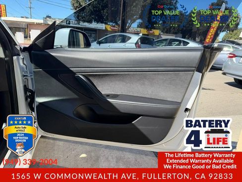 Used 2020 Tesla Model 3 Standard Range Plus RWD image 25