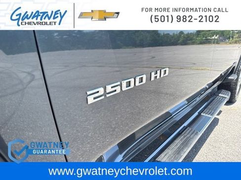 Used 2020 Chevrolet Silverado 2500 LTZ w/ Z71 Off-Road Package AWD/4WD image 18