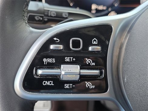 Used 2020 Mercedes-Benz GLE 350 4MATIC image 33