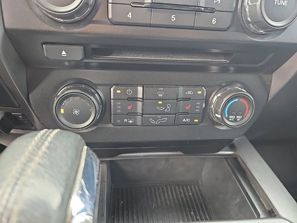 Used 2017 Ford F150 XLT w/ Equipment Group 302A Luxury AWD/4WD image 12
