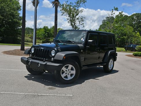 Used 2017 Jeep Wrangler Unlimited Sport w/ Quick Order Package 24S AWD/4WD image 6