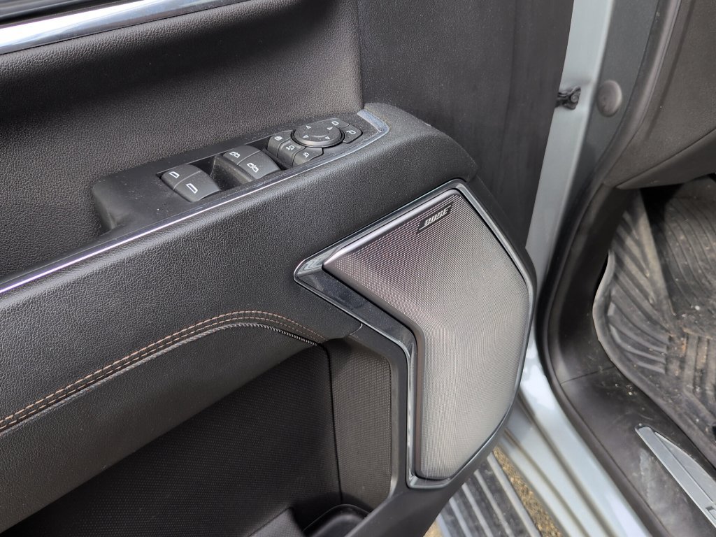 Used 2024 Chevrolet Silverado 2500 High Country w/ High Country Premium Package AWD/4WD image 19