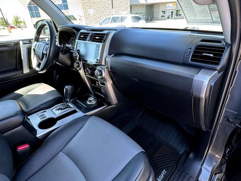 Used 2021 Toyota 4Runner SR5 Premium w/ Moonroof Package AWD/4WD image 38