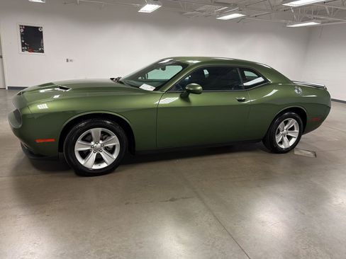 Used 2023 Dodge Challenger SXT RWD image 17
