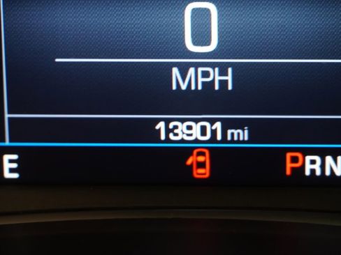 Used 2024 Chevrolet Equinox LT w/ LPO, Floor Liner Package AWD/4WD image 8