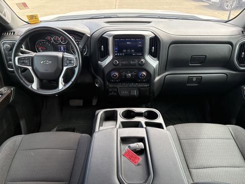 Used 2019 Chevrolet Silverado 1500 RST AWD/4WD image 12