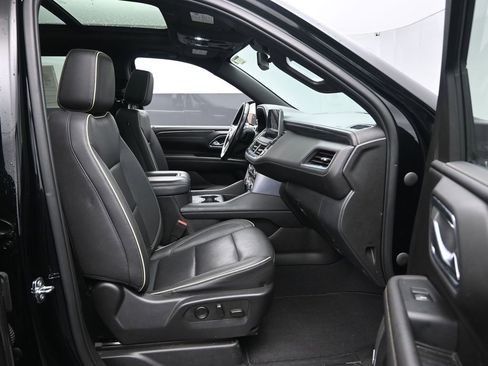 Used 2023 GMC Yukon XL SLT AWD/4WD image 26