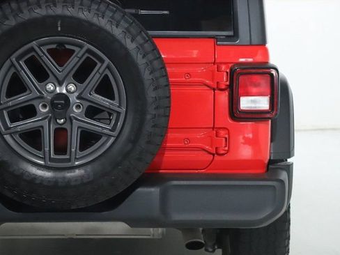 Used 2024 Jeep Wrangler Unlimited Sport AWD/4WD image 51