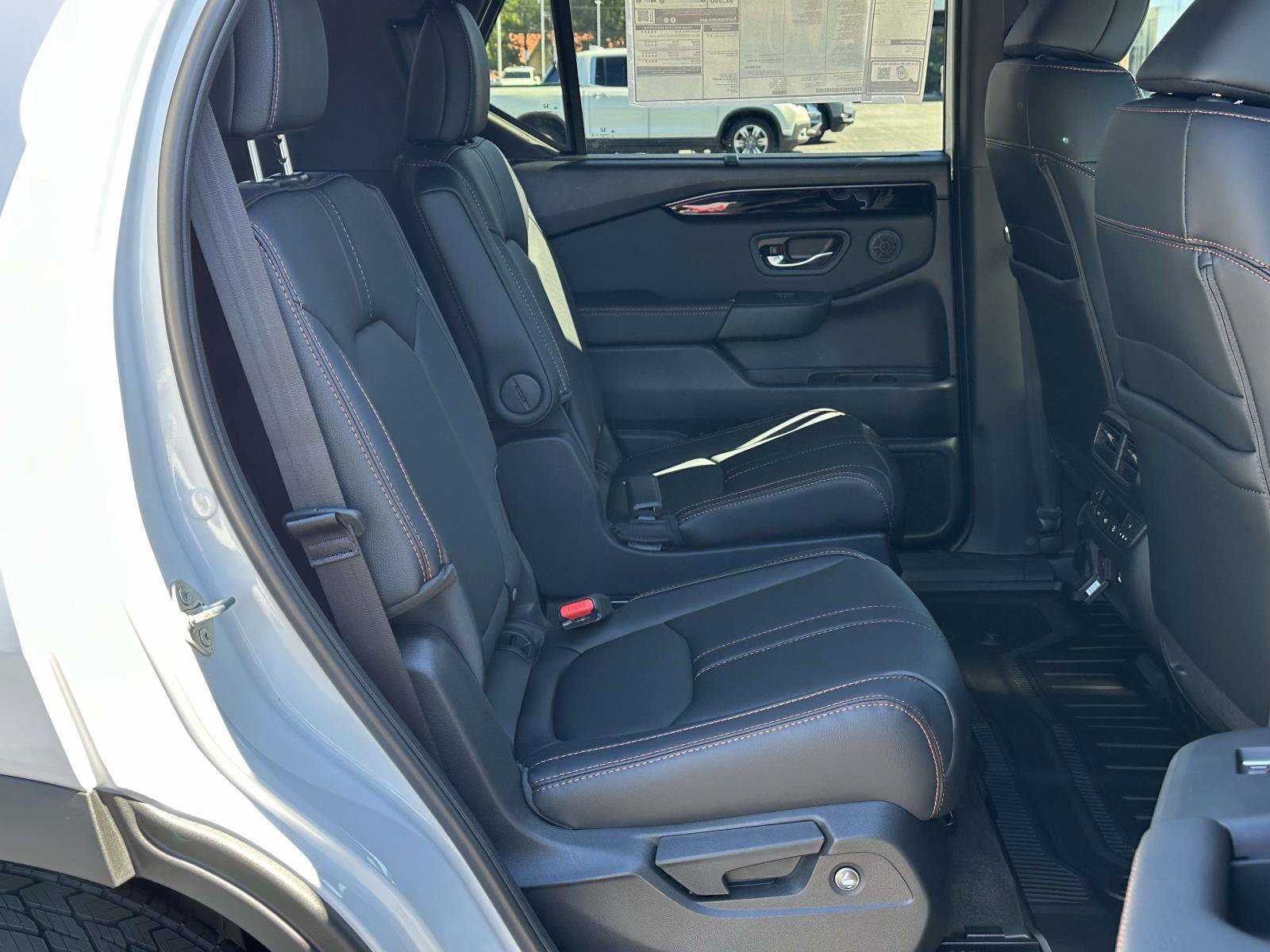 New 2026 Honda Pilot TrailSport image 7