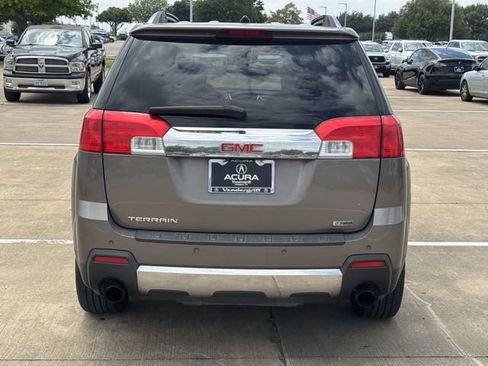 Used 2011 GMC Terrain SLT FWD image 4