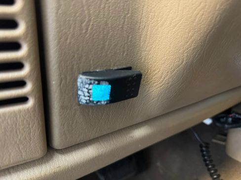 Used 2000 Jeep Wrangler Sahara AWD/4WD image 12