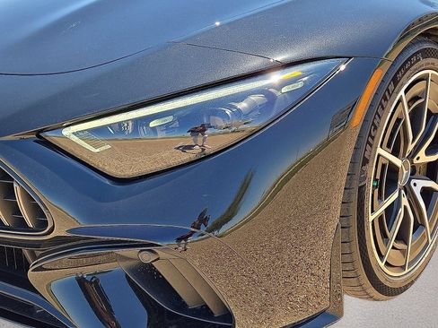 Used 2022 Mercedes-Benz SL 63 AMG 4MATIC image 11