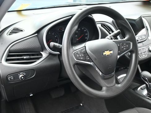 Used 2024 Chevrolet Malibu LT FWD image 15