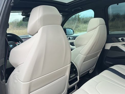 Used 2022 BMW X5 M w/ Competition Package 2 image 18