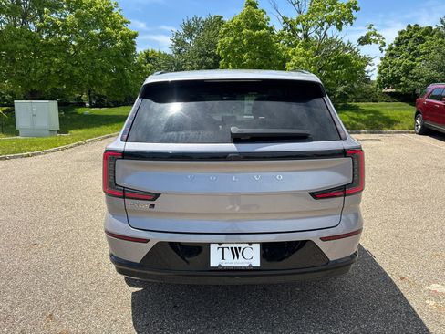 New 2026 Volvo EX90 Plus AWD/4WD image 6