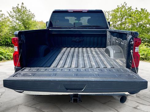 Used 2024 Chevrolet Silverado 2500 LT image 18