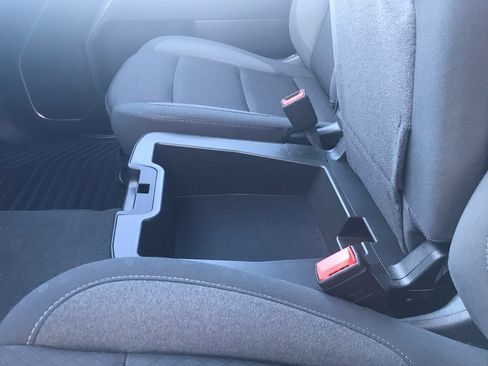 Used 2024 GMC Sierra 1500 Elevation image 16