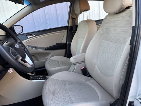 Used 2016 Hyundai Accent SE w/ Option Group 02 image 13