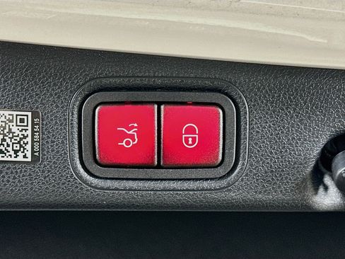 Certified 2023 Mercedes-Benz E 450 4MATIC Sedan image 33