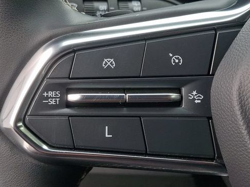 Used 2025 Chevrolet Traverse Z71 AWD/4WD image 21