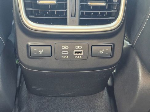 Used 2023 Subaru Outback Limited AWD/4WD image 17