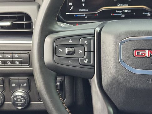 Used 2024 GMC Yukon AT4 w/ Technology Package AWD/4WD image 27