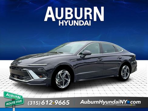 New 2026 Hyundai Sonata SEL FWD image 2