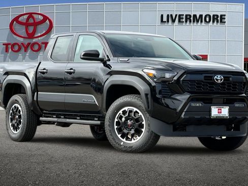 New 2025 Toyota Tacoma TRD Off-Road image 2
