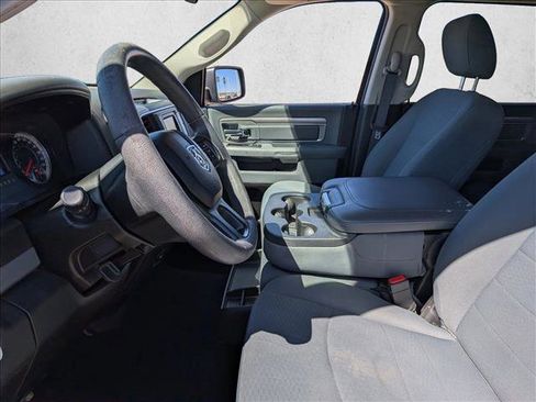 Used 2019 RAM 1500 Classic SLT image 14