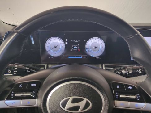 Used 2025 Hyundai Elantra Limited FWD image 34