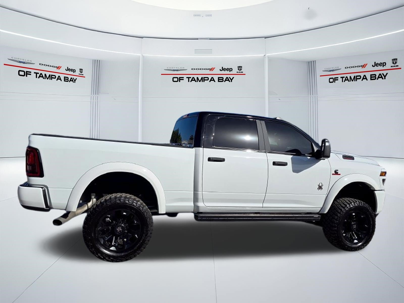 Used 2025 RAM 2500 Big Horn AWD/4WD image 8