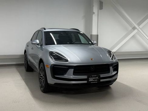 Certified 2026 Porsche Macan AWD/4WD image 7