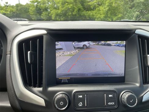 Used 2021 GMC Terrain SLT AWD/4WD image 18