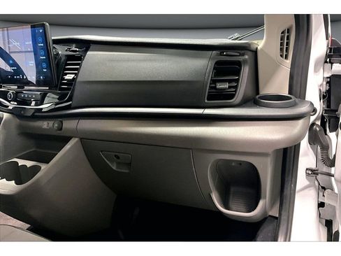 Used 2023 Ford Transit 350 XLT image 18